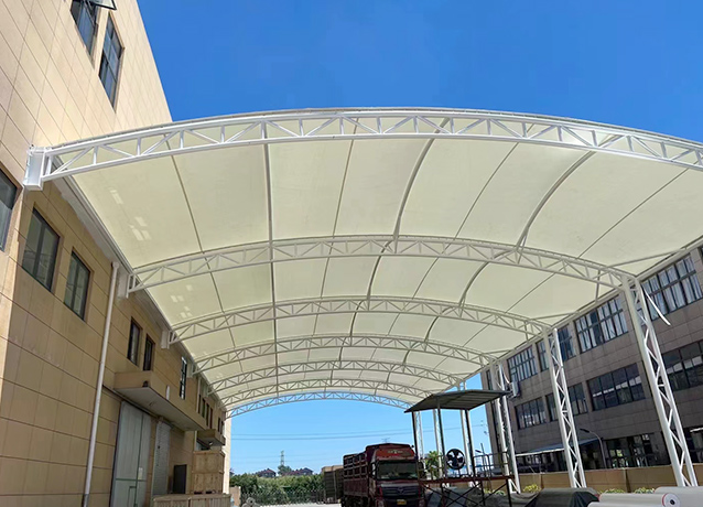景觀(guān)張拉膜結(jié)構(gòu)